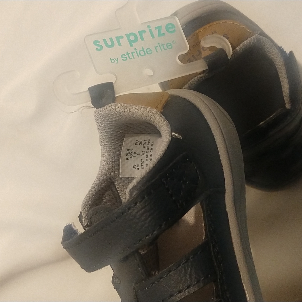 Shoes - Picture 5 of 5